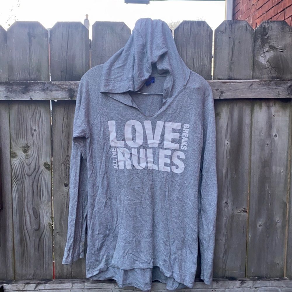 City Streets hoodie sz. L